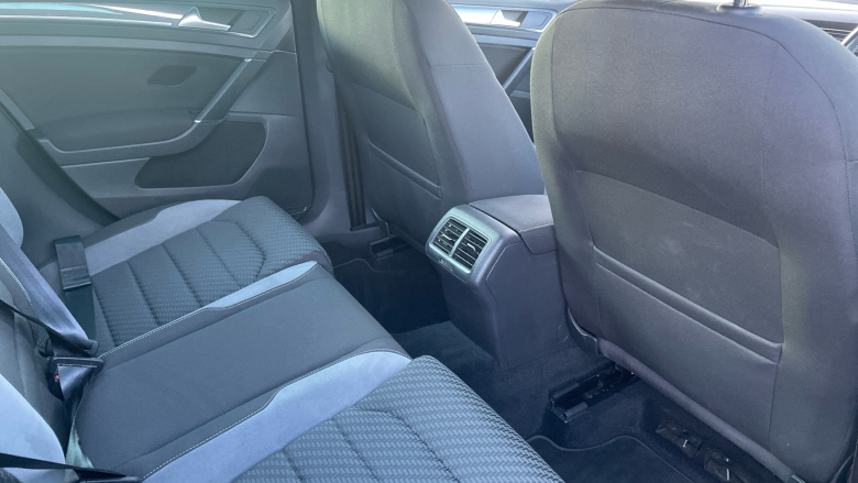 Volkswagen Golf 1.5 TSI EVO 150 R-Line Edition 5dr Petrol Hatchback